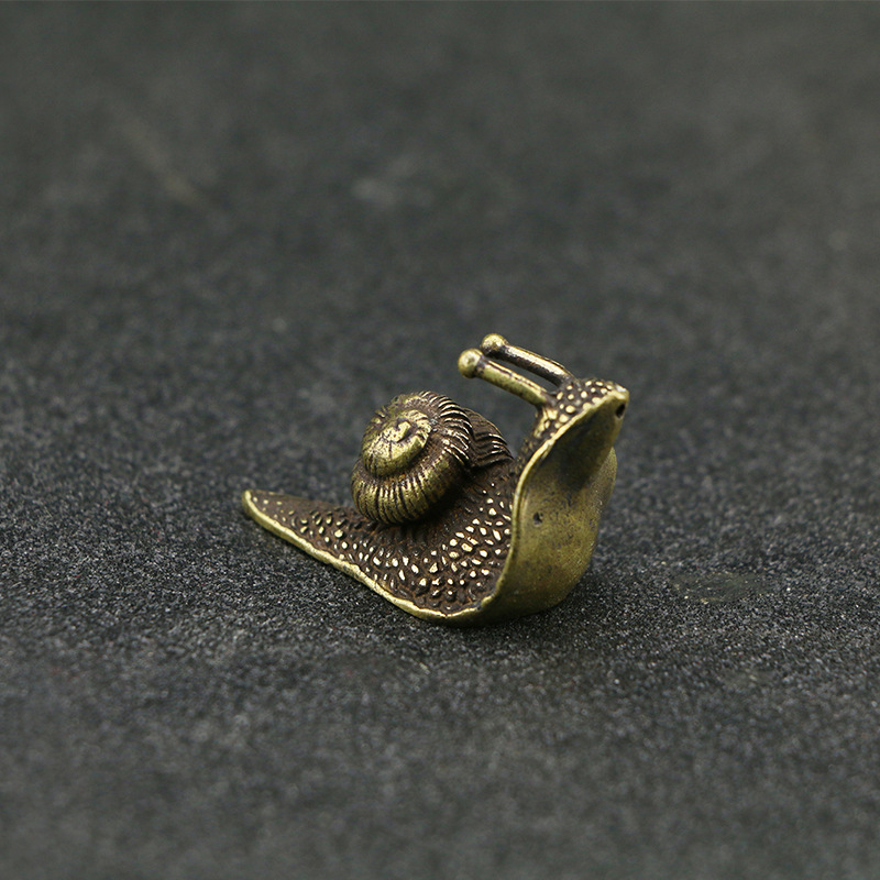 Cute Mini Vintage Brass Snail  - Home Fragrance Miniso のレビューと価格