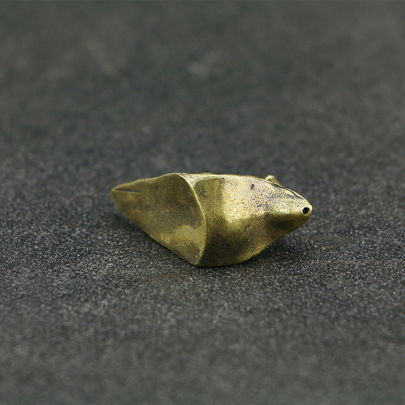 Cute Mini Vintage Brass Snail  - Home Fragrance Miniso のレビューと価格