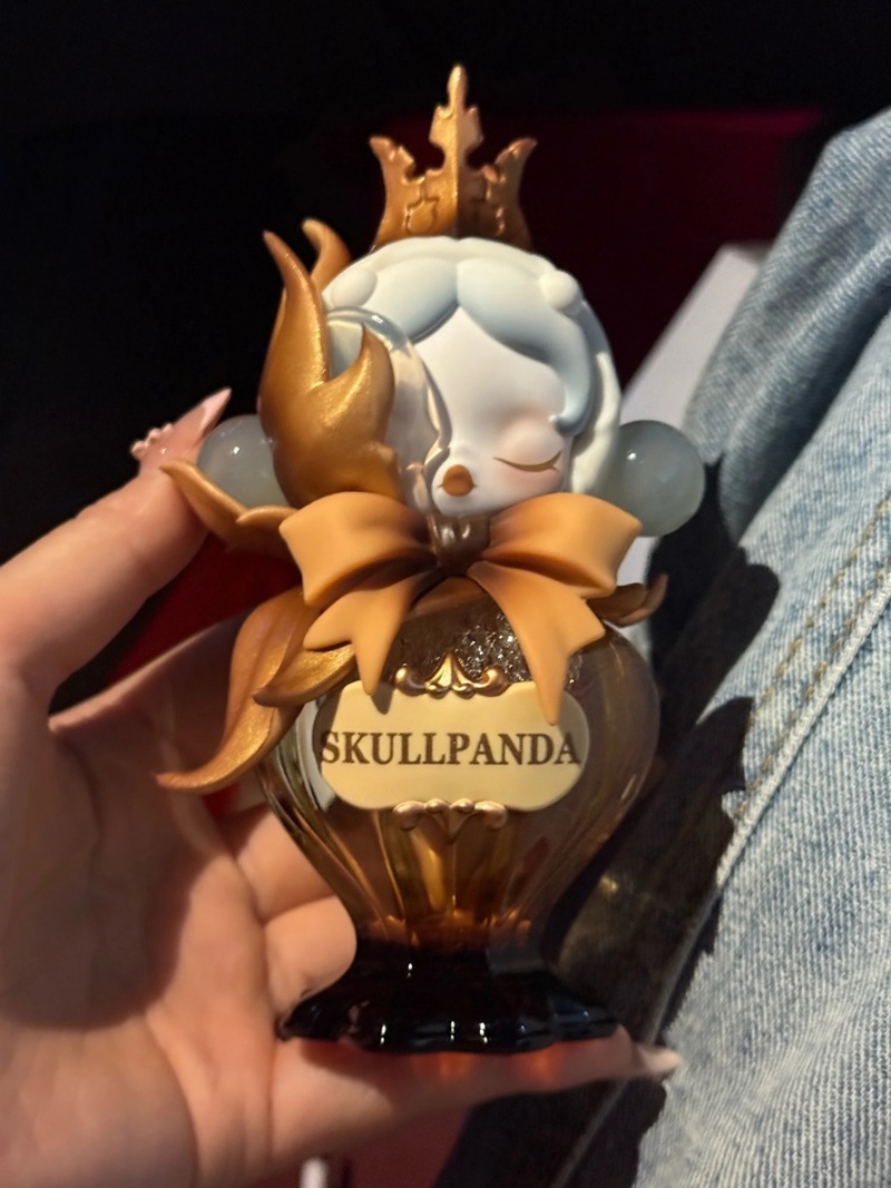 Genuine Pop Mart Skullpanda Pe - Home Fragrance Aesop のレビューと価格